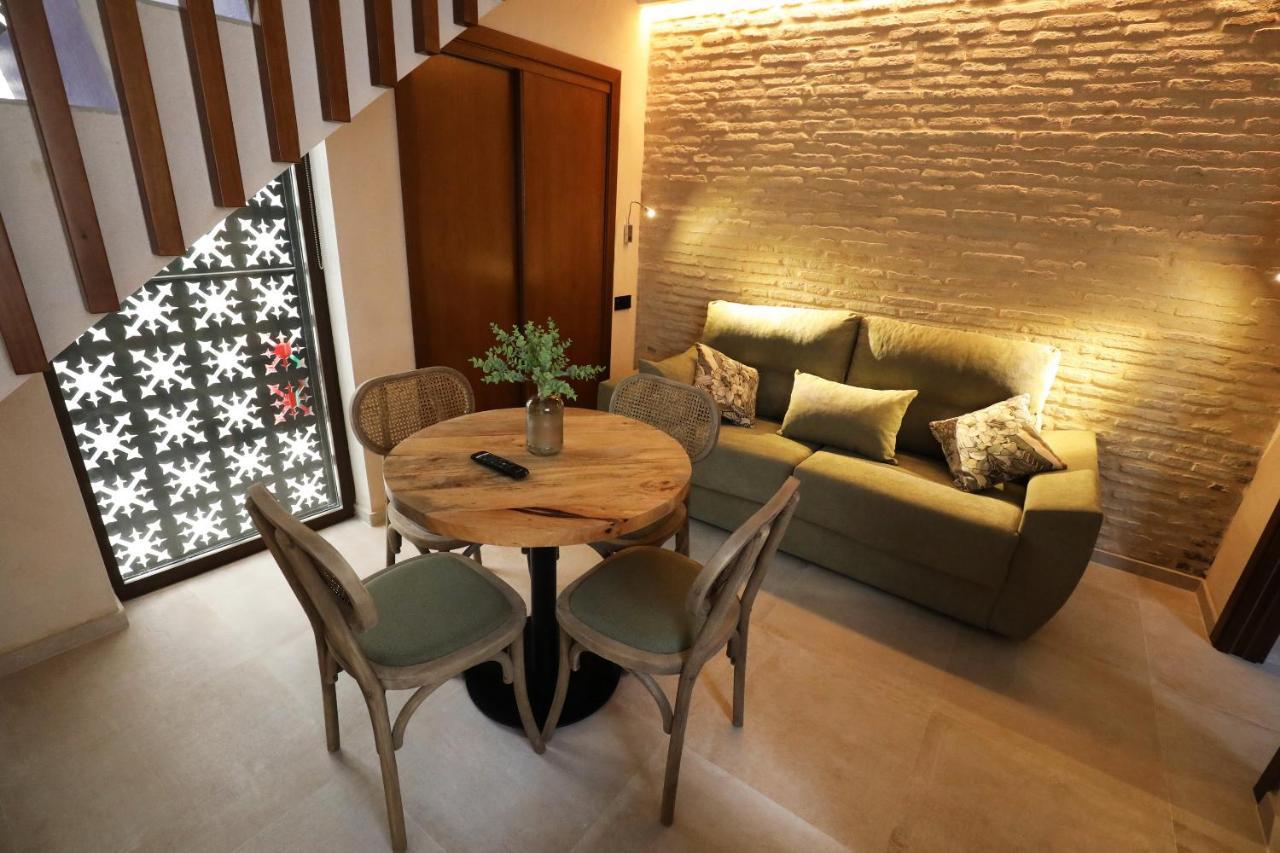 Casa Senorial Del Siglo XVIII Apart otel Sevilla Dış mekan fotoğraf
